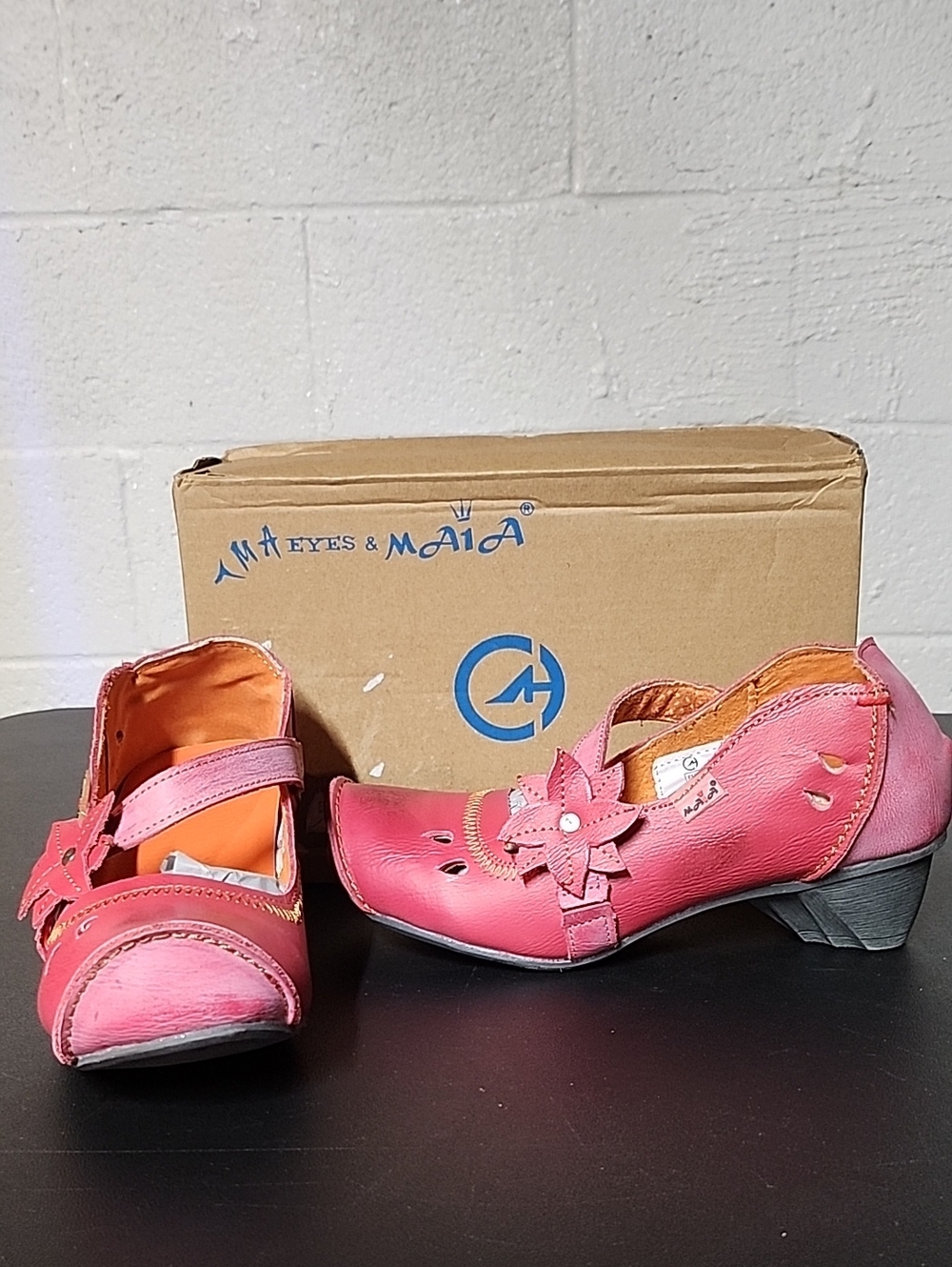 Eyes & Maia Pink Leather Floral Mules